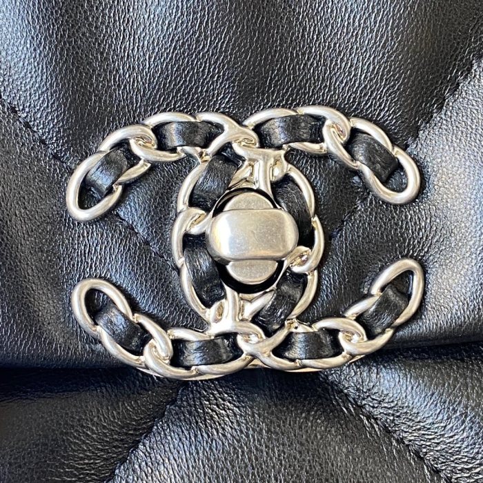 Handbag Chanel size 30cm