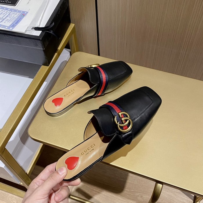 Gucci Leather mid-heel loafer Women 12