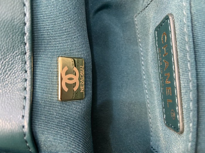 Handbag Chanel AS2633 size 18x7x12 cm