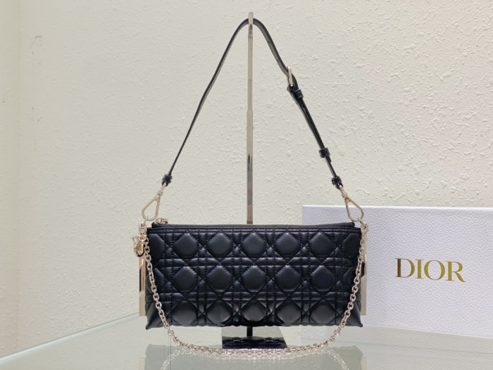 Handbag Dior size 27 x 12 x 5 cm