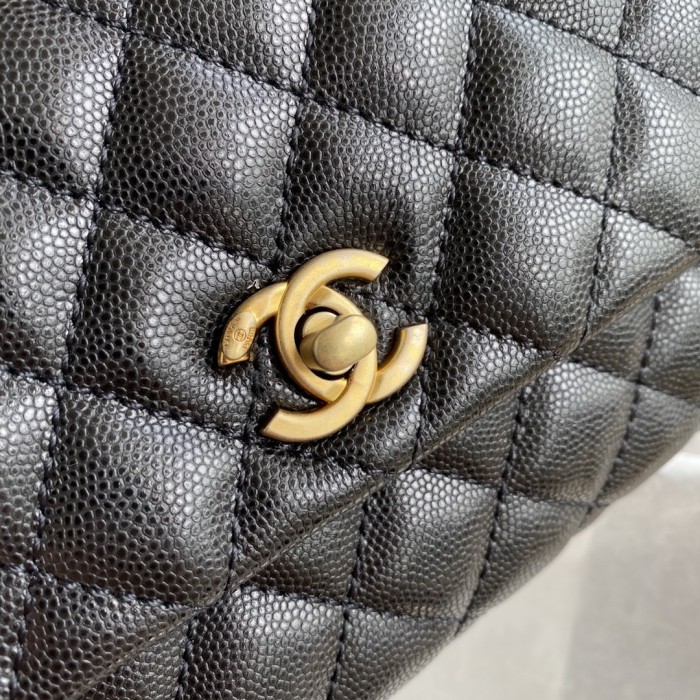 Handbag Chanel size 23 cm
