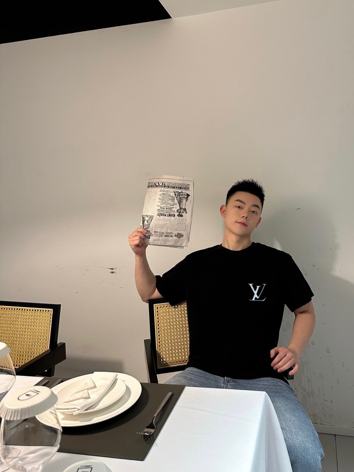 Clothes Louis Vuitton 397