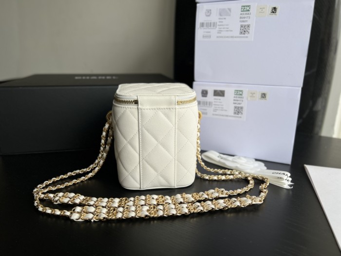 Handbag Chanel AP3583 size 14.5cmx11.5cmx11.5 cm