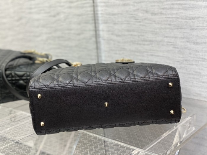 Handbag Dior size 32 cm