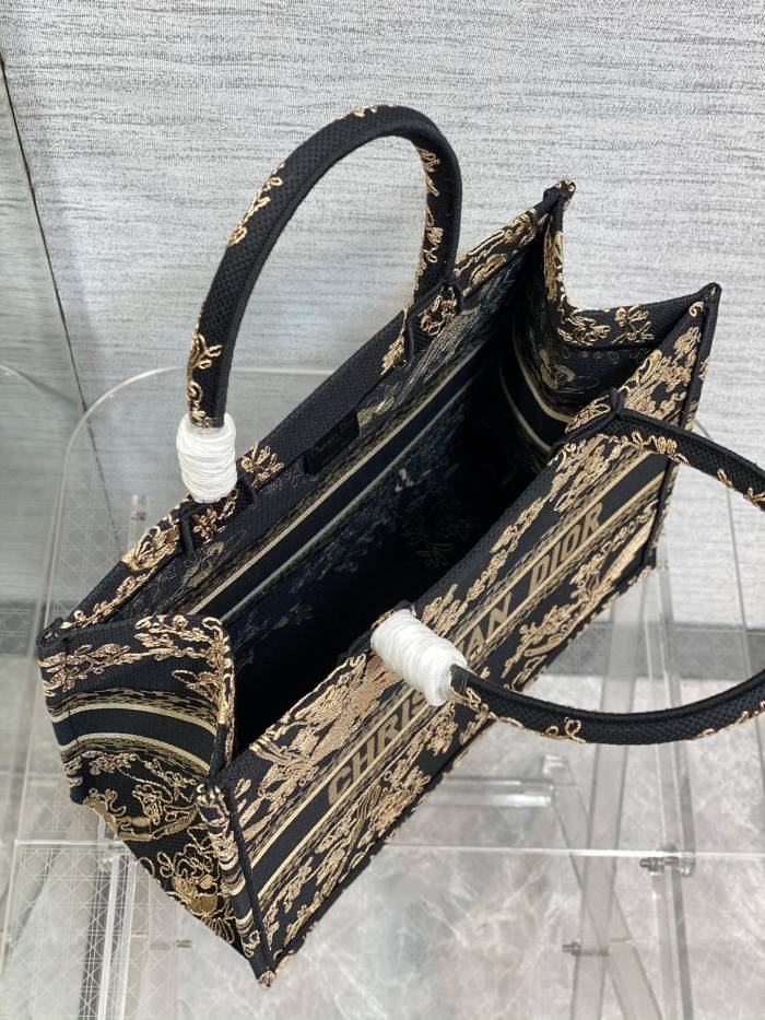 Handbag Dior size 36*18*28 cm