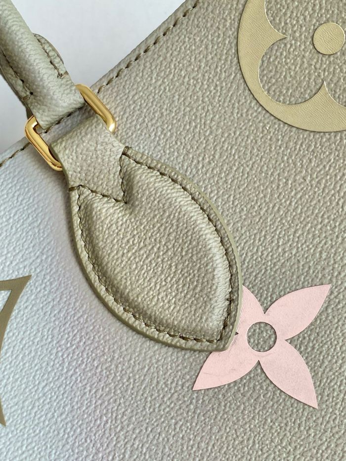 Handbag Louis Vuitton m20510 size 35 x 27 x 14 cm