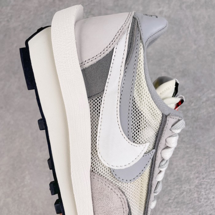 Nike LD Waffle sacai Summit White