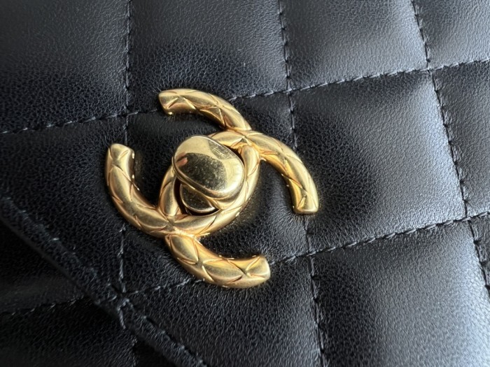 Handbag Chanel AP3043 size 19 cm