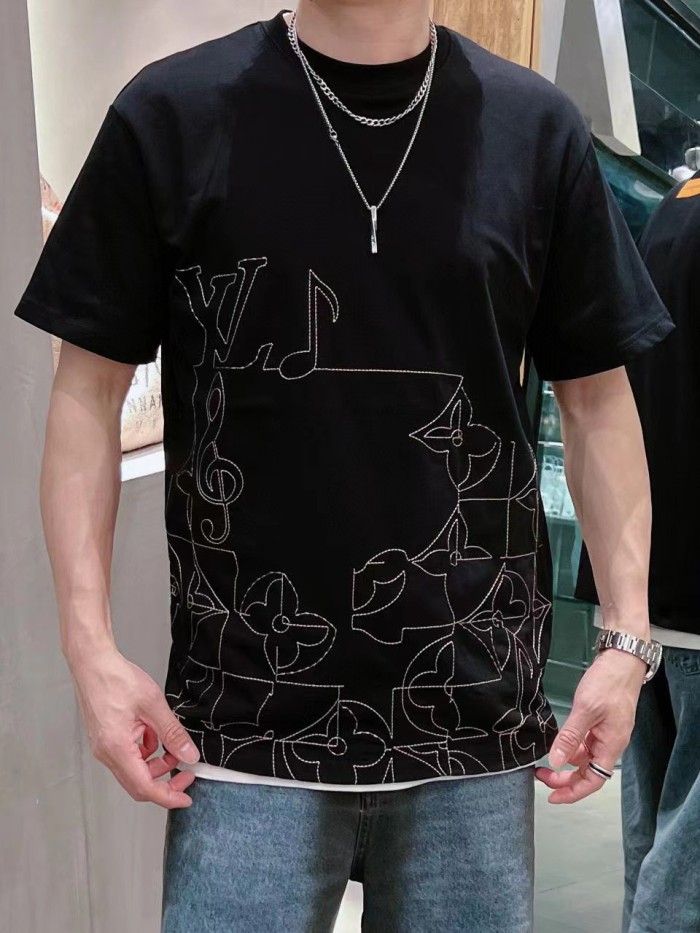 Clothes Louis Vuitton 197