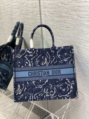 Handbag Dior size 42*18*35 cm