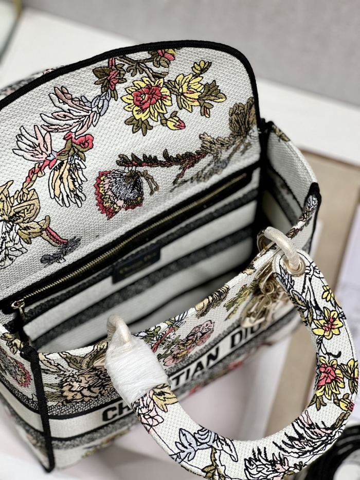 Handbag Dior 9027 size 24*20*11 cm