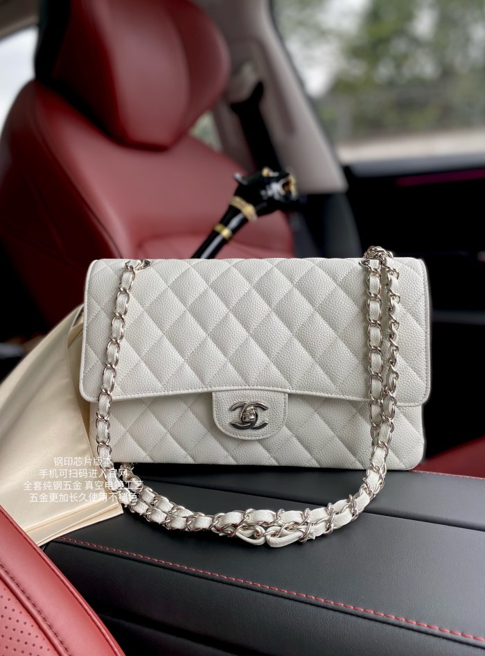 Handbag Chanel A01112 size 25.5*15.5*6.5 cm
