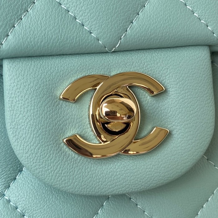 Handbag Chanel AS2431 size 20x12x6 cm