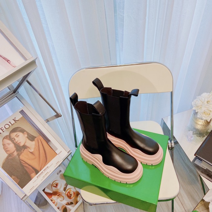 Bottega Veneta Boots 32