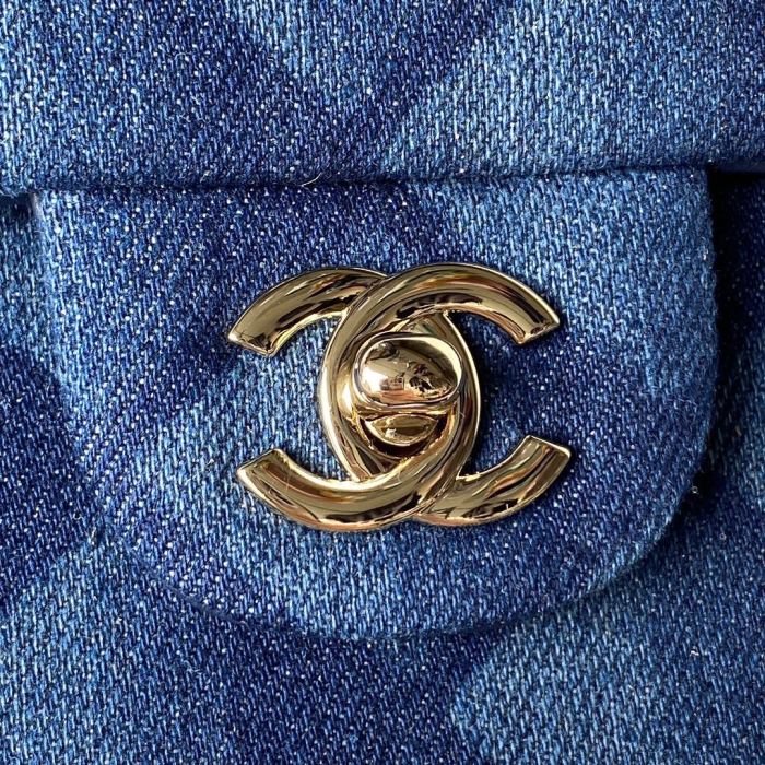 Handbag Chanel size 25 cm