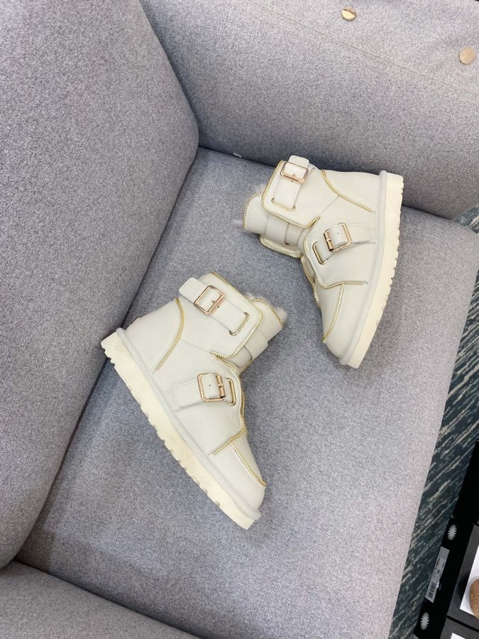 UGG Sneaker 34