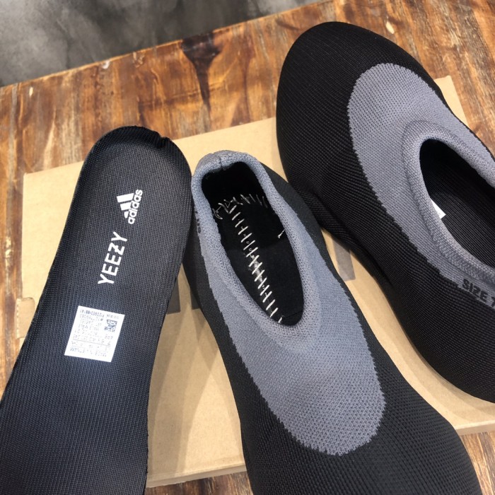 adidas Yeezy Knit RNR Black