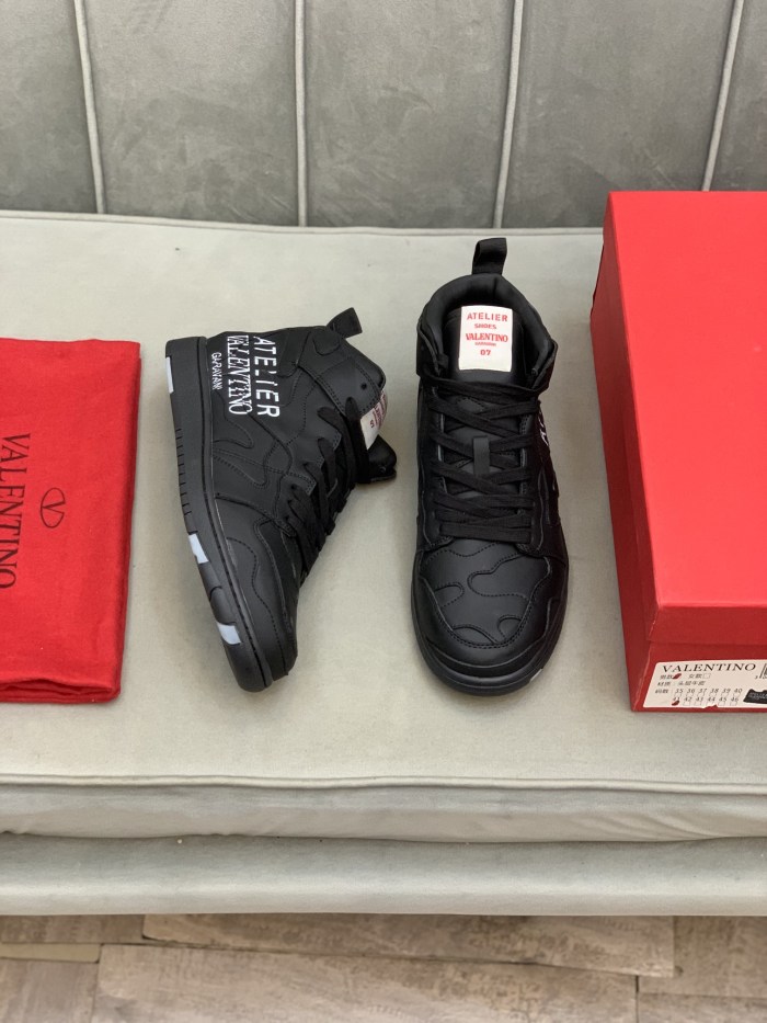 Valentino Garavani Atelier Shoes 07 Camouflage Edition Sneaker in Calfskin 1