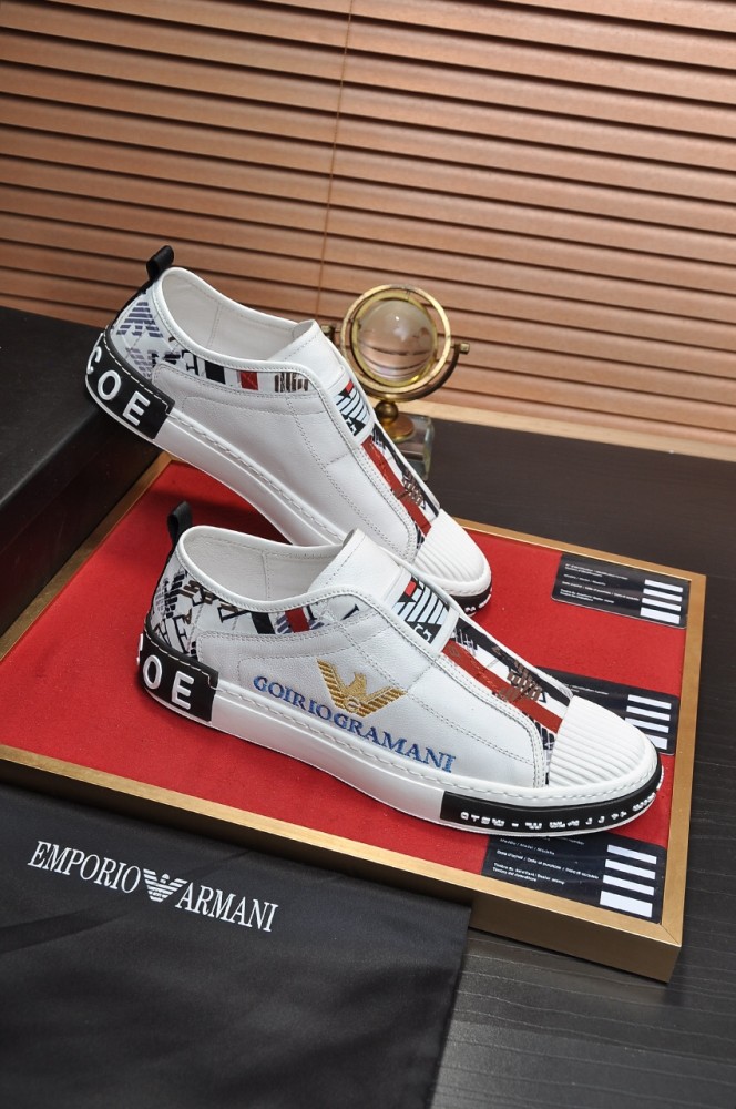 Armani Low Top Sneaker 30