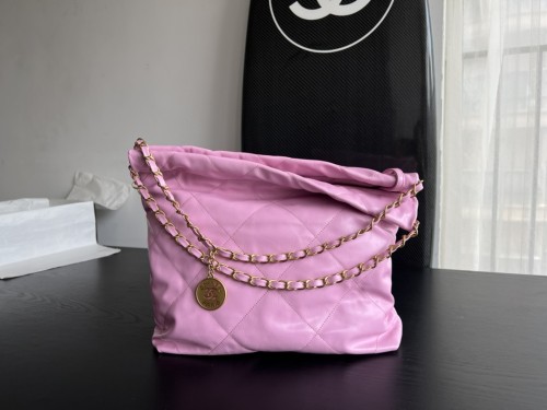 Handbag Chanel size 39cmx42cmx8 cm