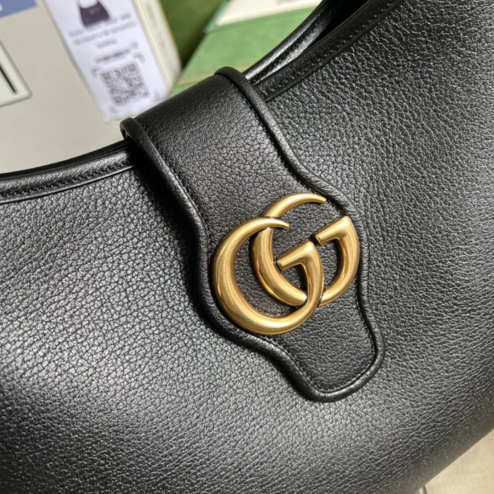 Handbag Gucci 726274 size 39*38*2 cm