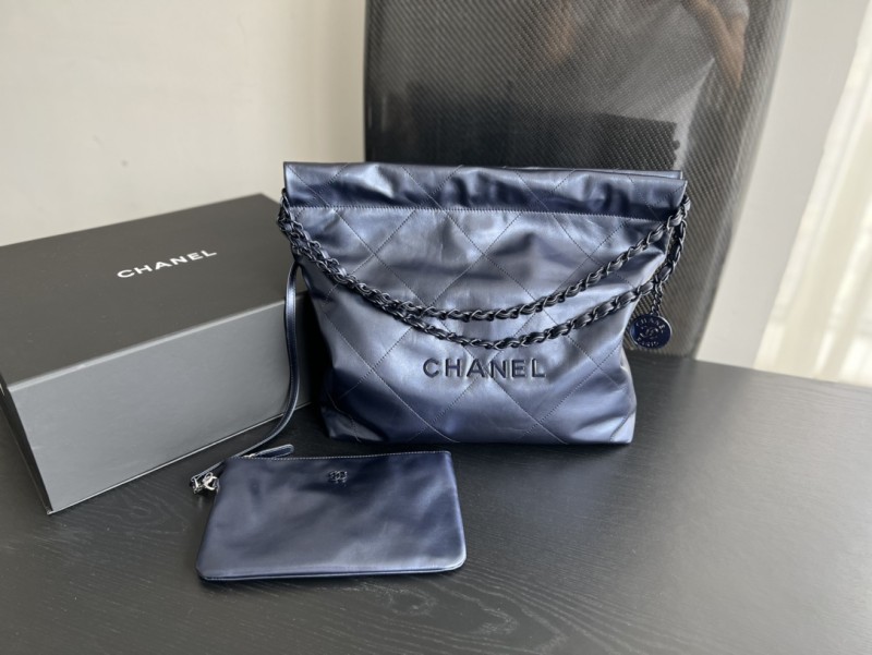 Handbag Chanel size 35cmx37cmx7 cm