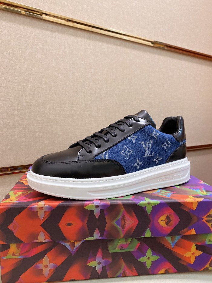Louis Vuitton Low Top sneaker 106