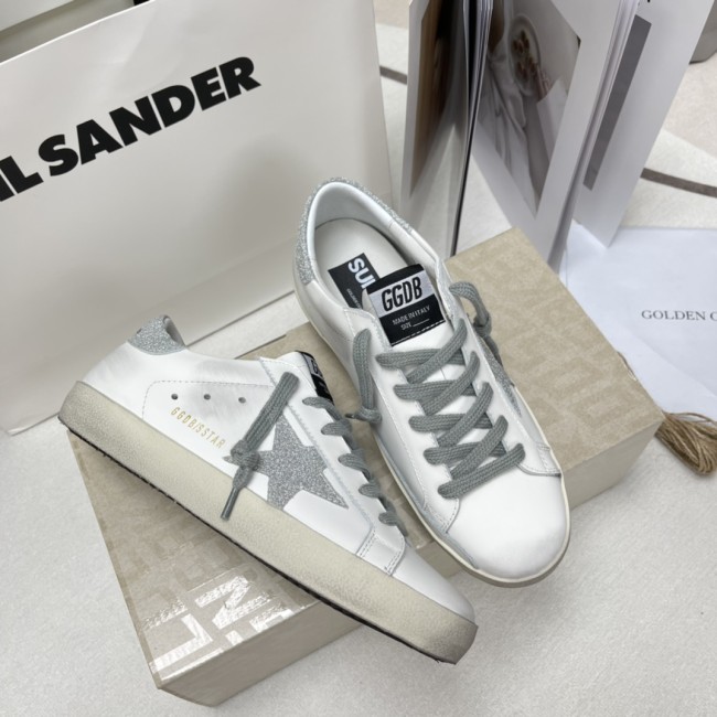 Golden Goose Superstar distressed-finish sneakers 30