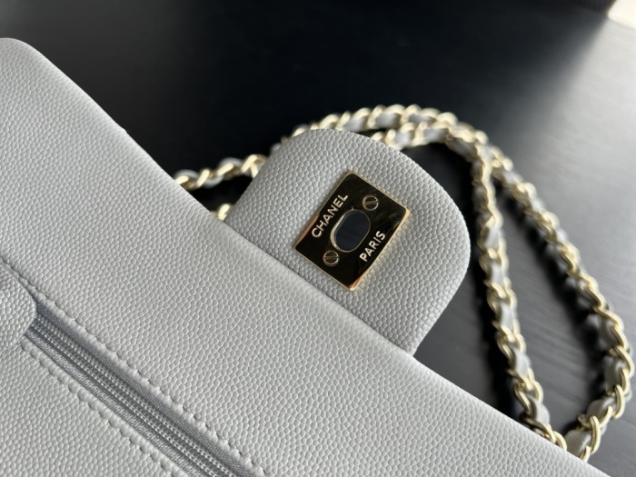 Handbag Chanel size 23 cm