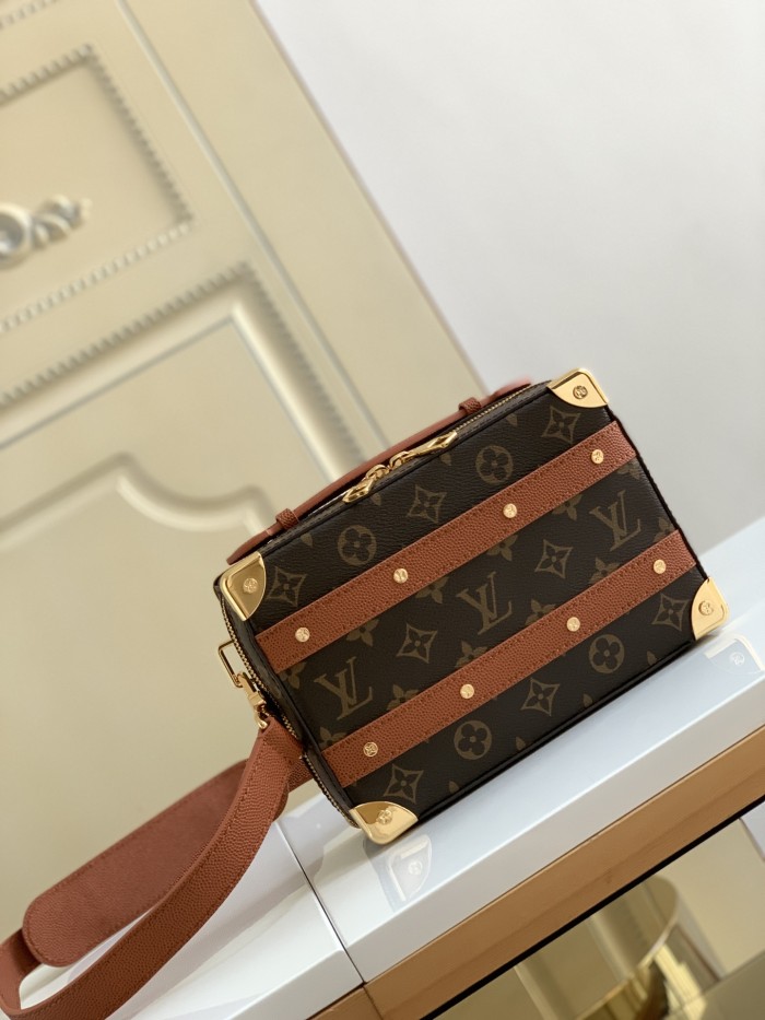Handbag Louis Vuitton M45785 size 21.5 x 15 x 7 cm