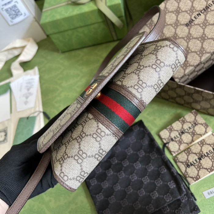 Handbag Gucci 680131 size 18.8*10.9*3.3 cm