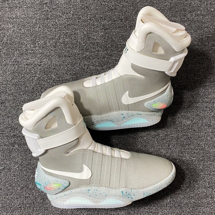 Nike MAG Back to the Future (2016)