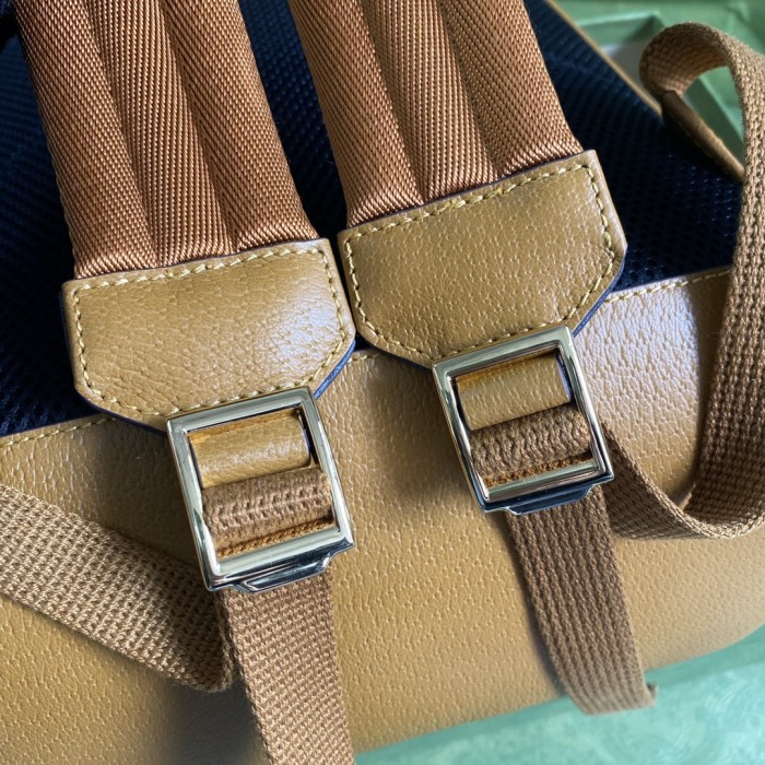 Handbag Gucci 647816 size 22*29*15 cm