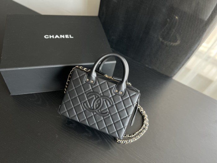 Handbag Chanel 3344 size 20.5cm15cmx10.5 cm