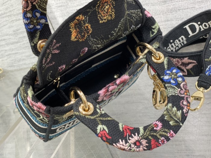 Handbag Dior size 17*7*15 cm