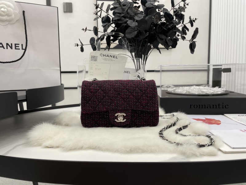 Handbag Chanel size 20 cm
