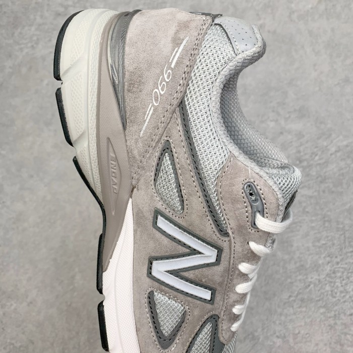 New Balance 990V4 Sneaker 8