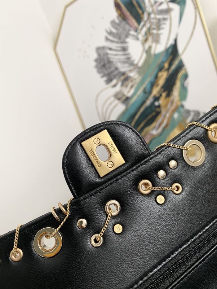 Handbag Chanel 112 size 25.5*16.7.6 cm