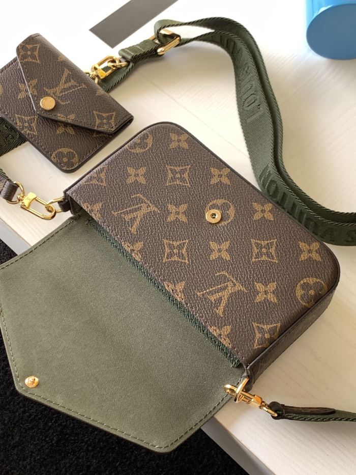 Handbag Louis Vuitton M80091 size 17x9.6x3.5cm