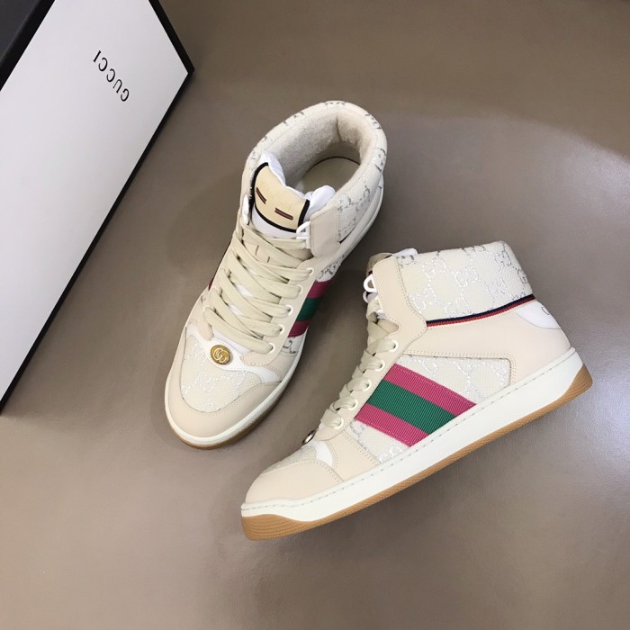 Gucci Screener GG Canvas 21
