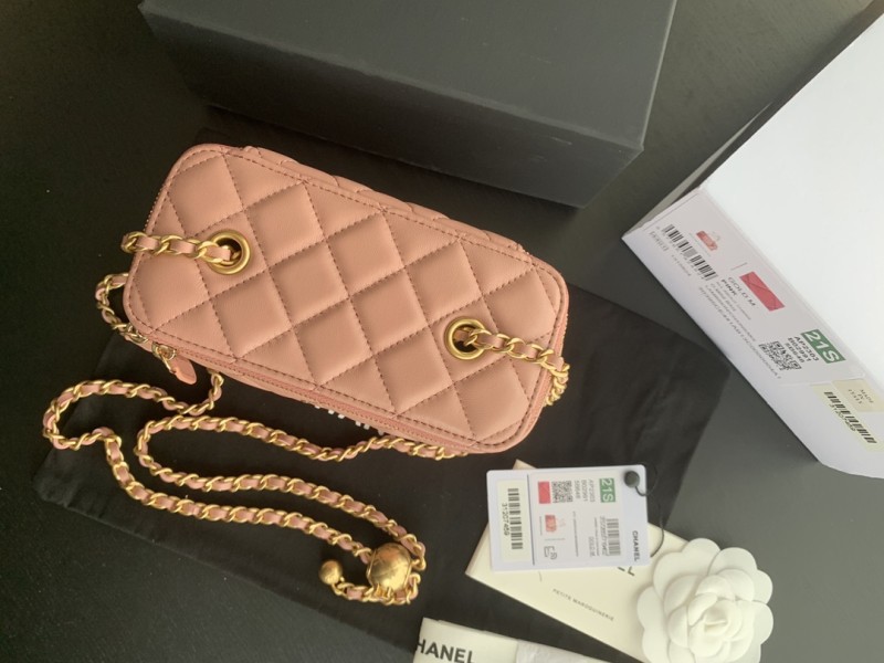 Handbag Chanel AP2303 size 17cmx9.5cmx8 cm