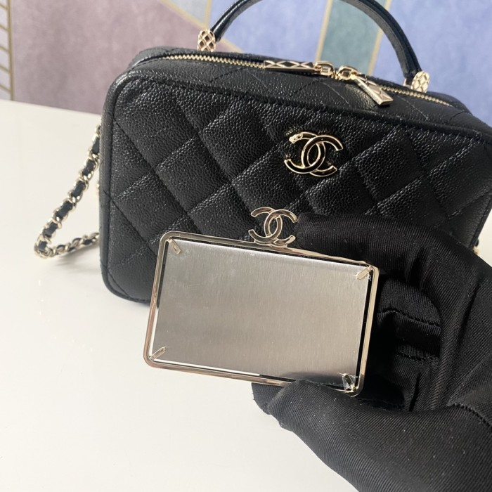 Handbag Chanel 3168 size 18.5x12.5x6 cm