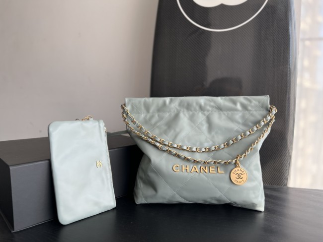 Handbag Chanel size 35cmx37cmx7 cm