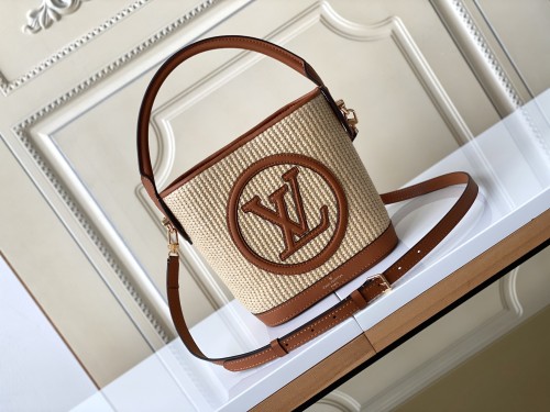 Handbag Louis Vuitton m59961 size 24 x 19 x 18.5 cm
