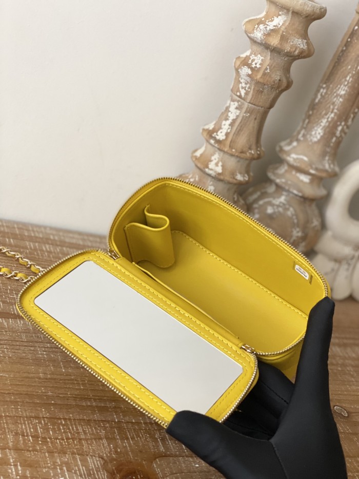 Handbag Chanel 81208 size 9.5 17 8 cm