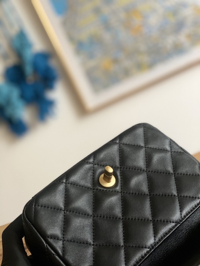 Handbag Chanel As3109 size 19*14*6 cm