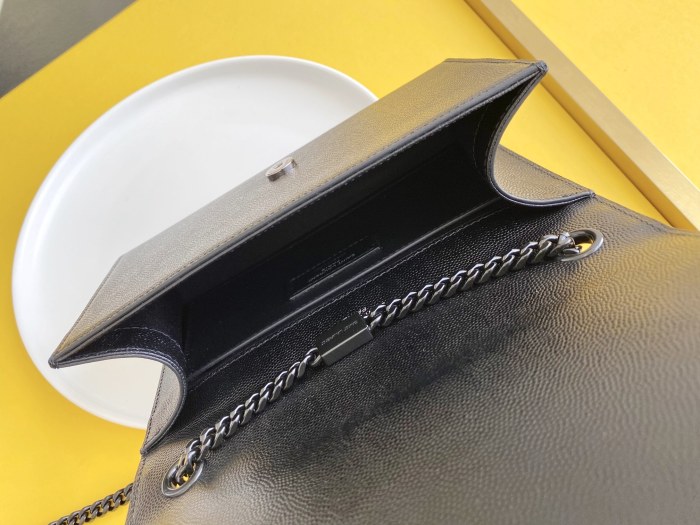 Handbags SAINT LAURENT 469390 size 20x12.5x5cm