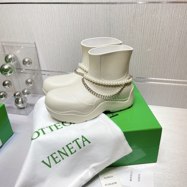 Bottega Veneta Boots 21