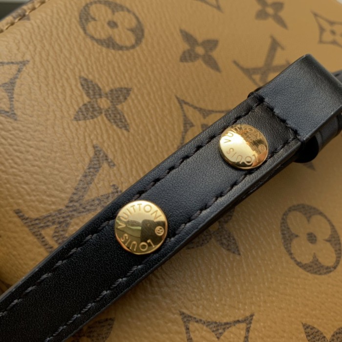 Handbag Louis Vuitton M46548 size 23.5cmx 16.5cmx 5cm