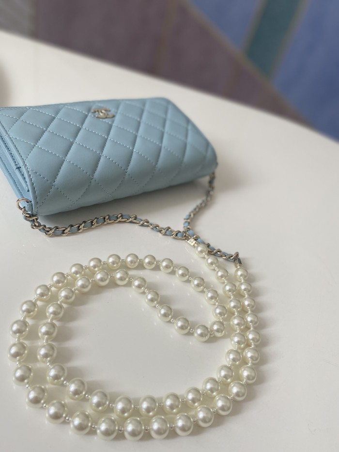 Handbag Chanel 81180 size 19 cm